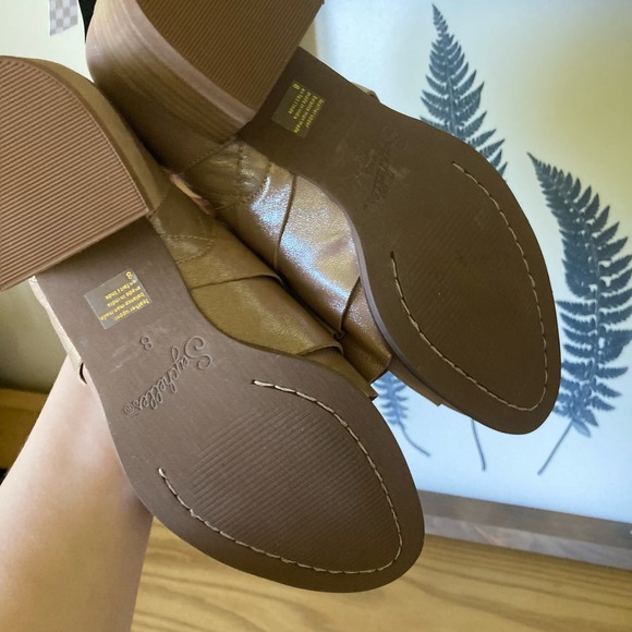 Seychelles Anthropology Champagne Open Ruffle Mid Leather Bootie Size 8 - Picture 4 of 8